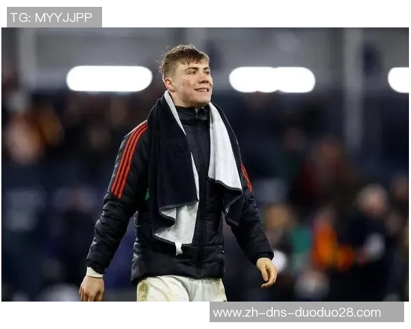 霍伊伦德倾向留在曼联但国米急于出售亚伯拉罕主动示好欲加盟